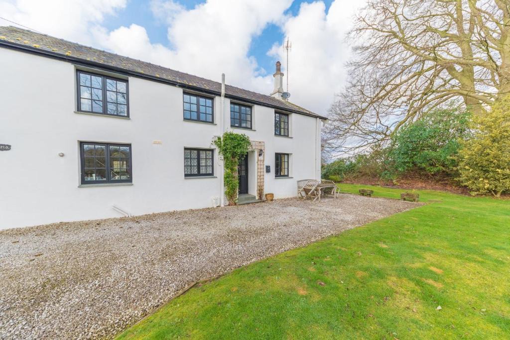 Penny Bridge House | Middlefield Cottage Coniston Water