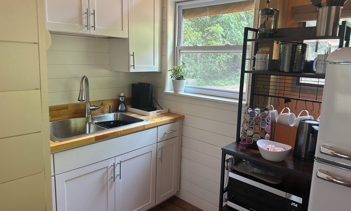 Taylorsville Cabin | Mistletoe, Luxurious Lake Front Glamping Tent on Lake Hickory