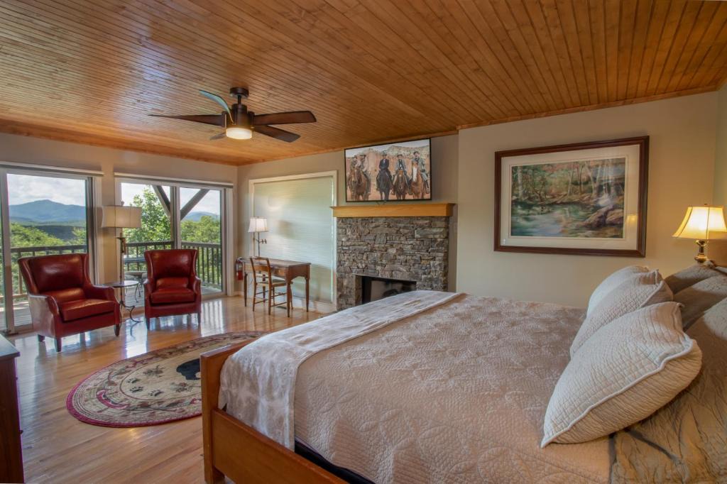 Blowing Rock House | Misty Ridge Retreat