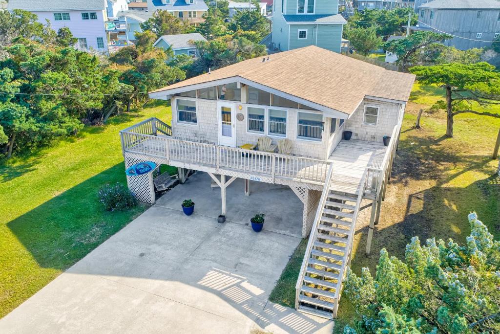 Avon House | Moana Makani