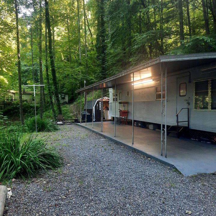 Whittier House | Mobile home ∙ 1 bedroom ∙ 4 guests