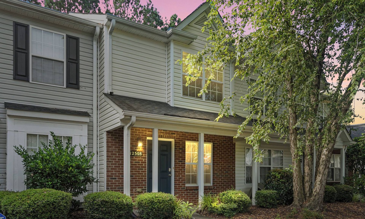 Harwood Lane Condo | Modern 2BR Getaway - Whitewater Center + Roku TVs