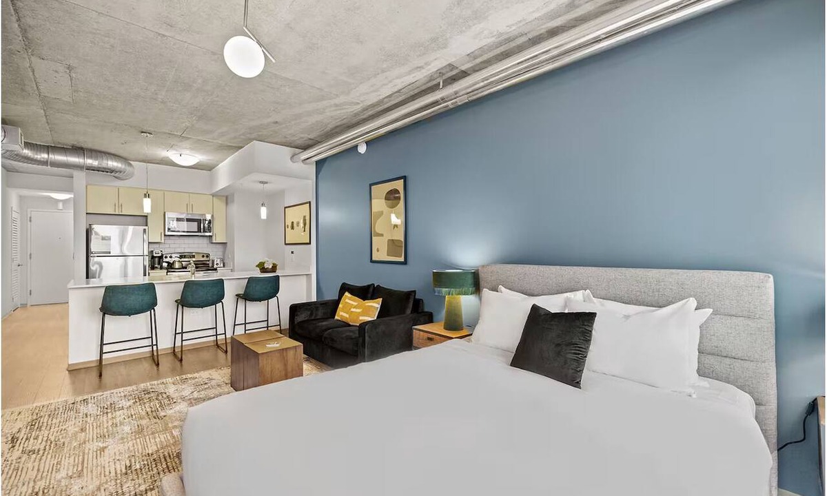 Sobro Apartment | Modern Apartment w/Kitchen | Pet Friendly & Pool | Near Boardwalk & Stadium