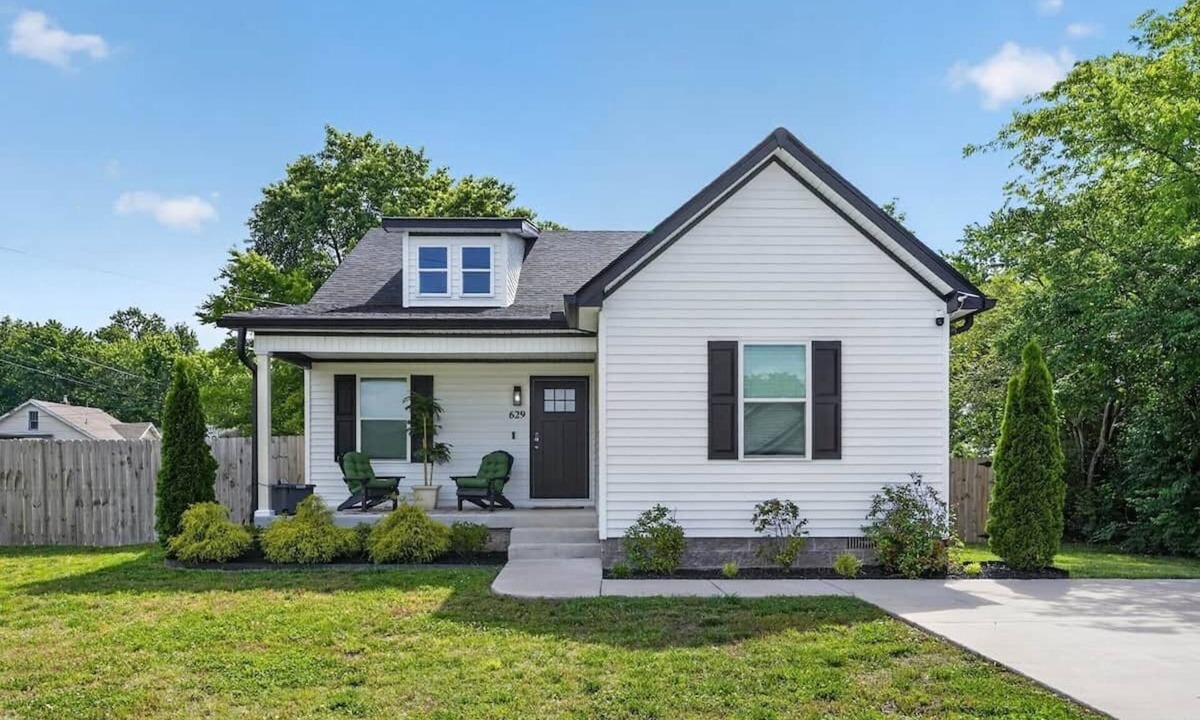 Gallatin House | Modern Luxury Stay in Gallatin