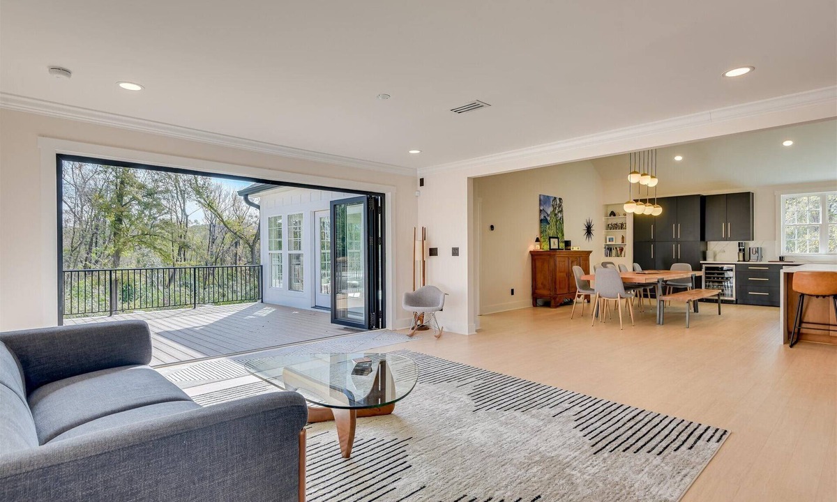Augusta House | Modern Masters Outdoor Paradise - minutes from the course