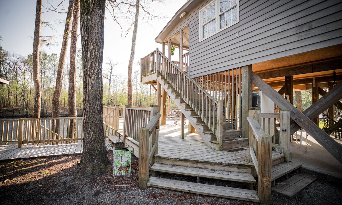 Burgaw House | Modern Riverfront Property on Northeast Cape Fear River