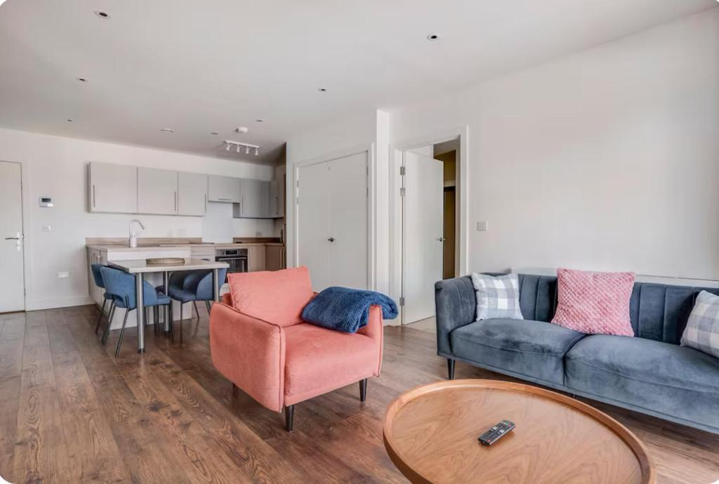 Gascoigne Apartment | Modern, Spacious 2bed, 2bath apartment in Barking