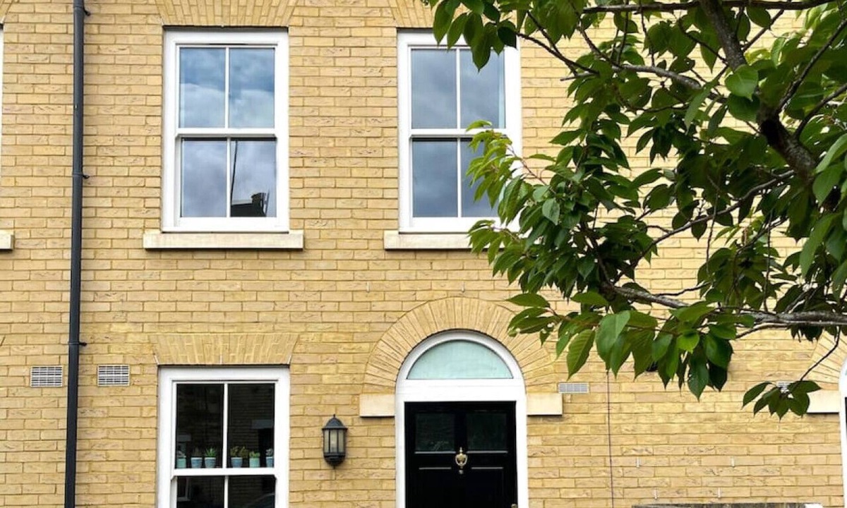 Mill Road House | Modern & spacious two bedroom House near Station