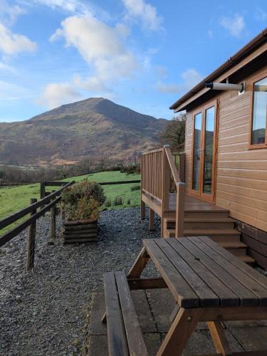 Beddgelert Ski Chalet | Mountain Farm Lodge at Perthi