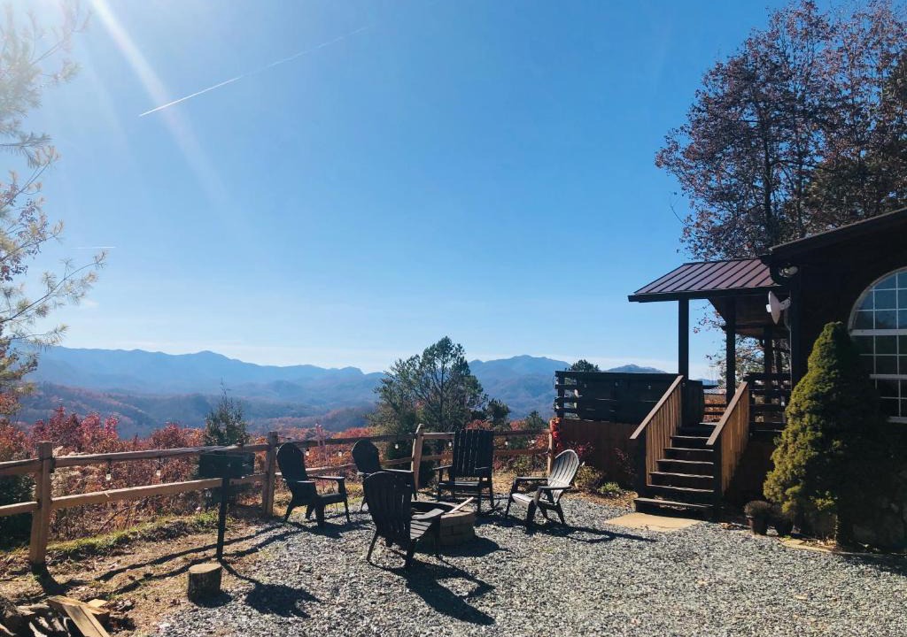 Bryson City House | Mountain Top Cabin