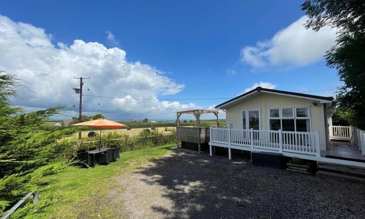 Whitland Cabin | Mountain View Lodge, Whitland.