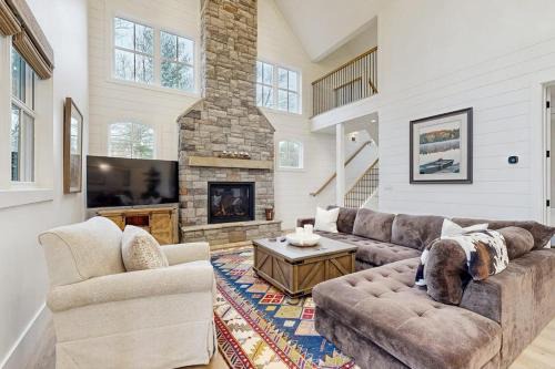 Sapphire House | Mountain View