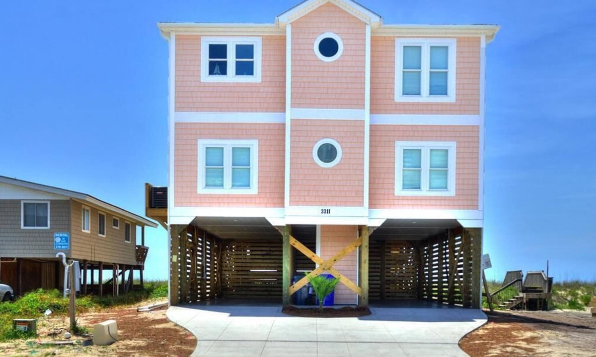 Oak Island House | Never Wanted Nothing More: Oceanfront, Pool, Event Friendly
