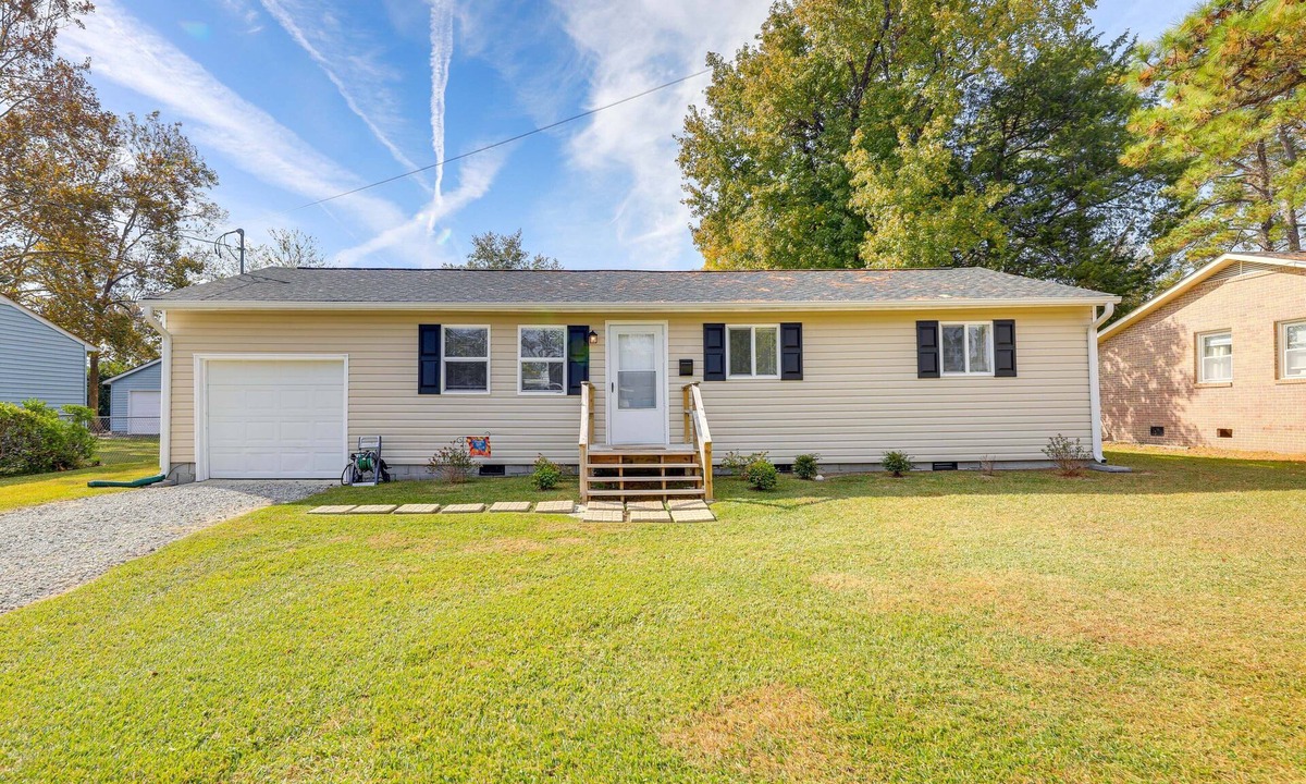 New Bern House | New Bern Abode w/Yard ~ 2 Mi to Neuse River
