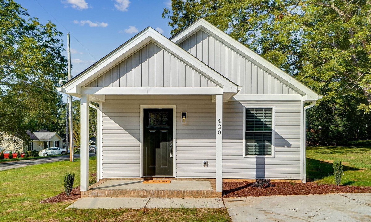 Lincolnton Apartment | New Construction Duplex near Downtown Lincolnton, NC