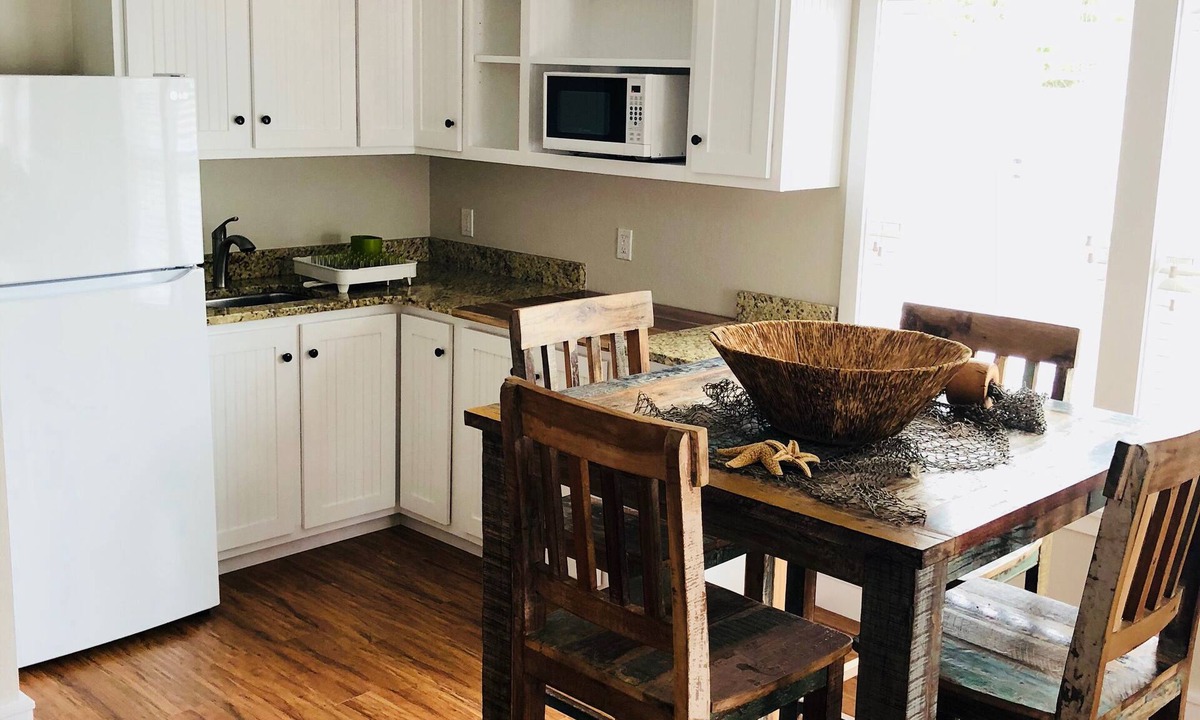 Duck Apartment | NEW* COUPLES RETREAT IN DUCK