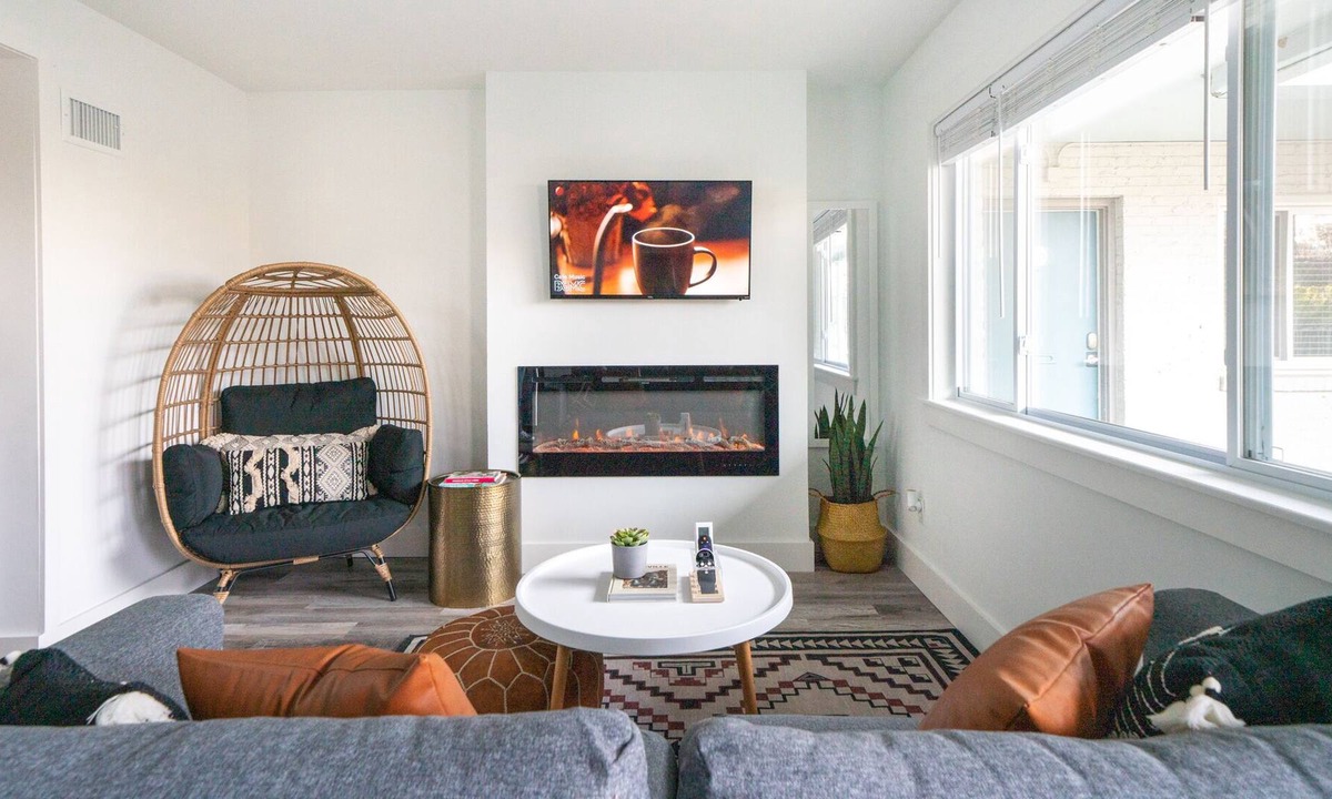Melrose Condo | New Listing! - 1 Bedroom Condo in Melrose