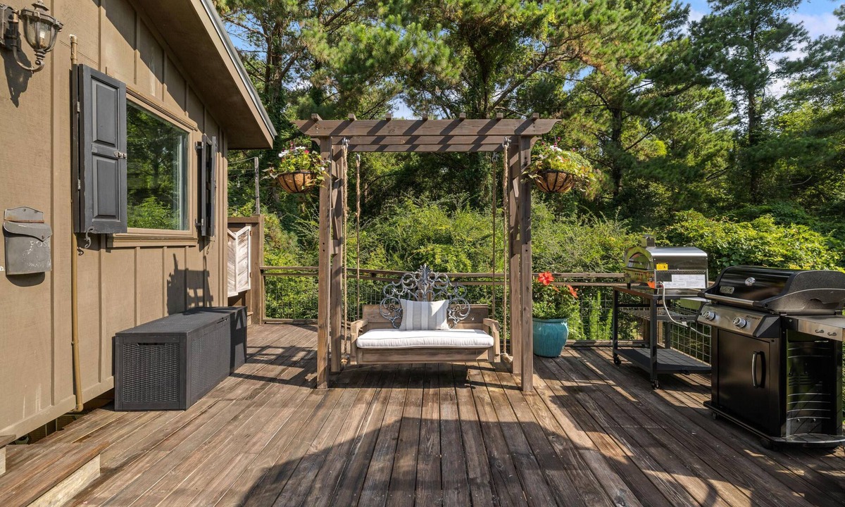 Wadmalaw Island House | New Listing! Rustic Luxury Treehouse