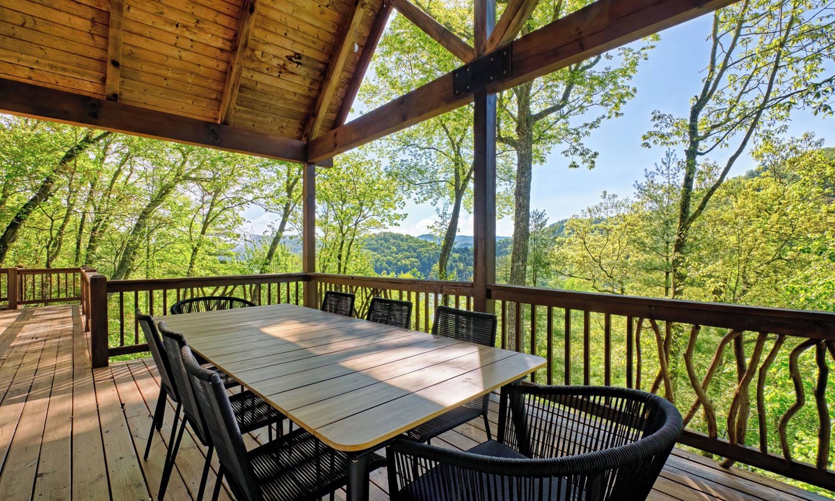 Cullowhee House | New Rental : Enjoy Lake Glenville & Mountain Views from Hilltop Haven