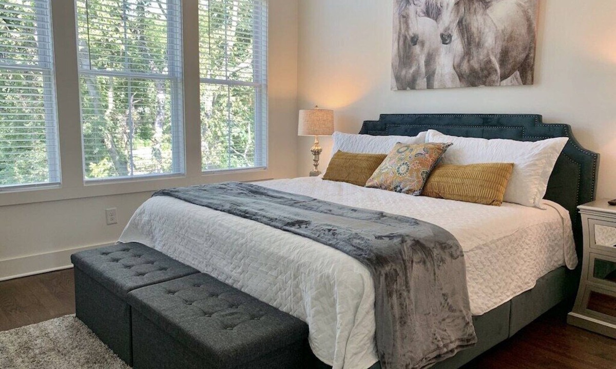 Nashville House | New Townhome w/parking walkable to coffee/bars/food