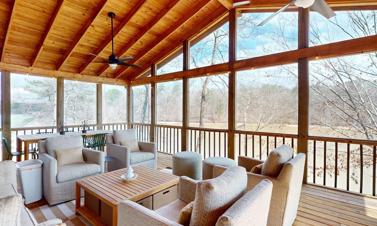 Little Kowaliga House | New! Tree Tops: Quiet & Newly Renovated retreat with gorgeous waterfront on Lake Martin.