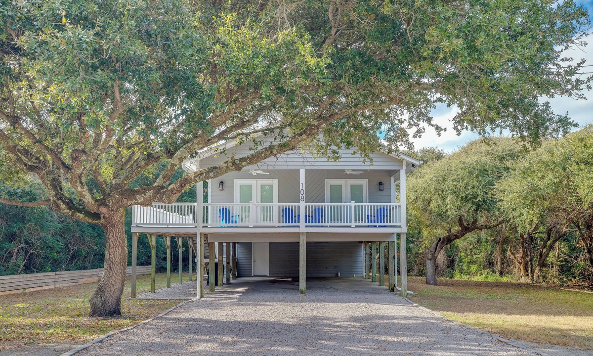 Salter Path House | Newly remodeled! Summer dates open!