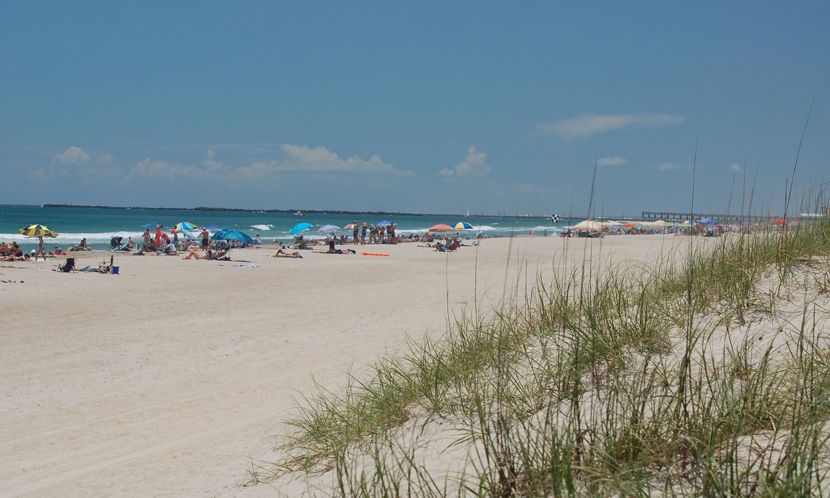 Wrightsville Beach Condo | Newly Renovated Condo. Steps to the Ocean, Sound, and Town.