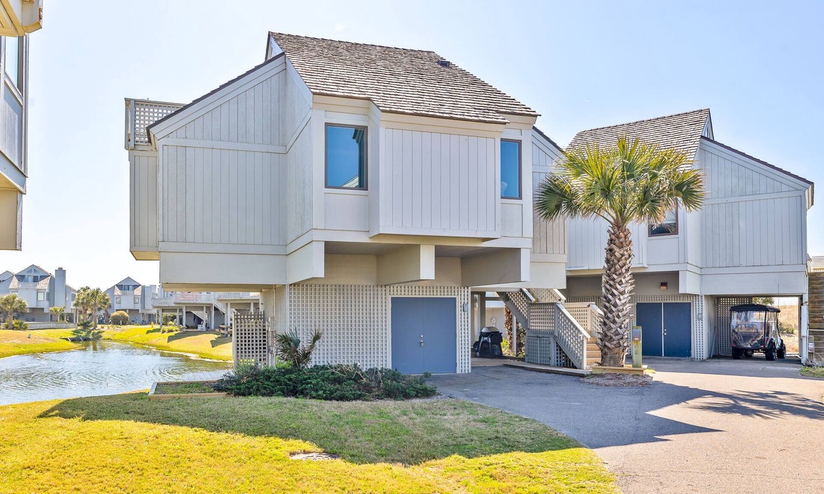 Bald Head Island Villa | Newly updated, desirable Villa next to BHI Club - Discounted Nov & Dec Rates