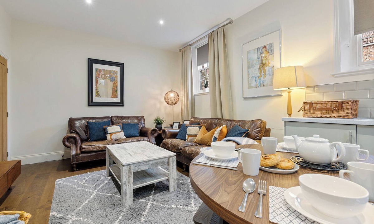 York House | No. 5 - Chestnut Cottage - Pass the Keys