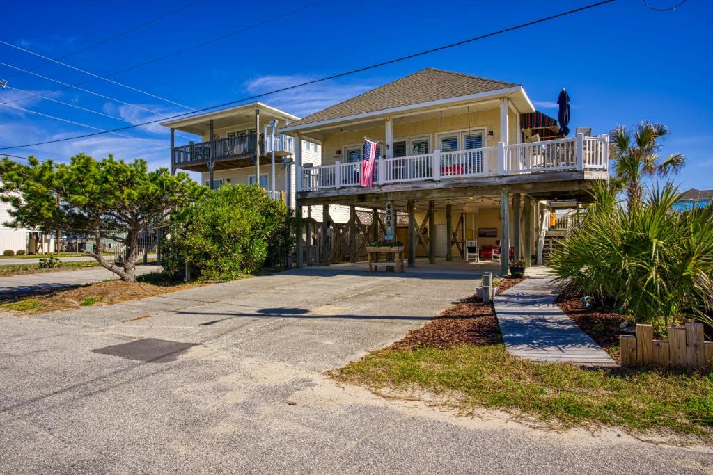 North Topsail Beach House | Noontime Escape