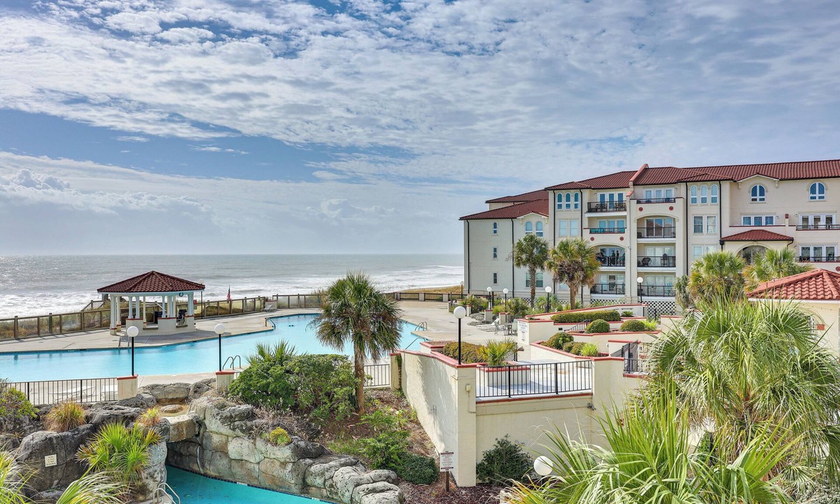 North Topsail Beach Apartment | North Topsail Beach Condo in Resort-style Complex!
