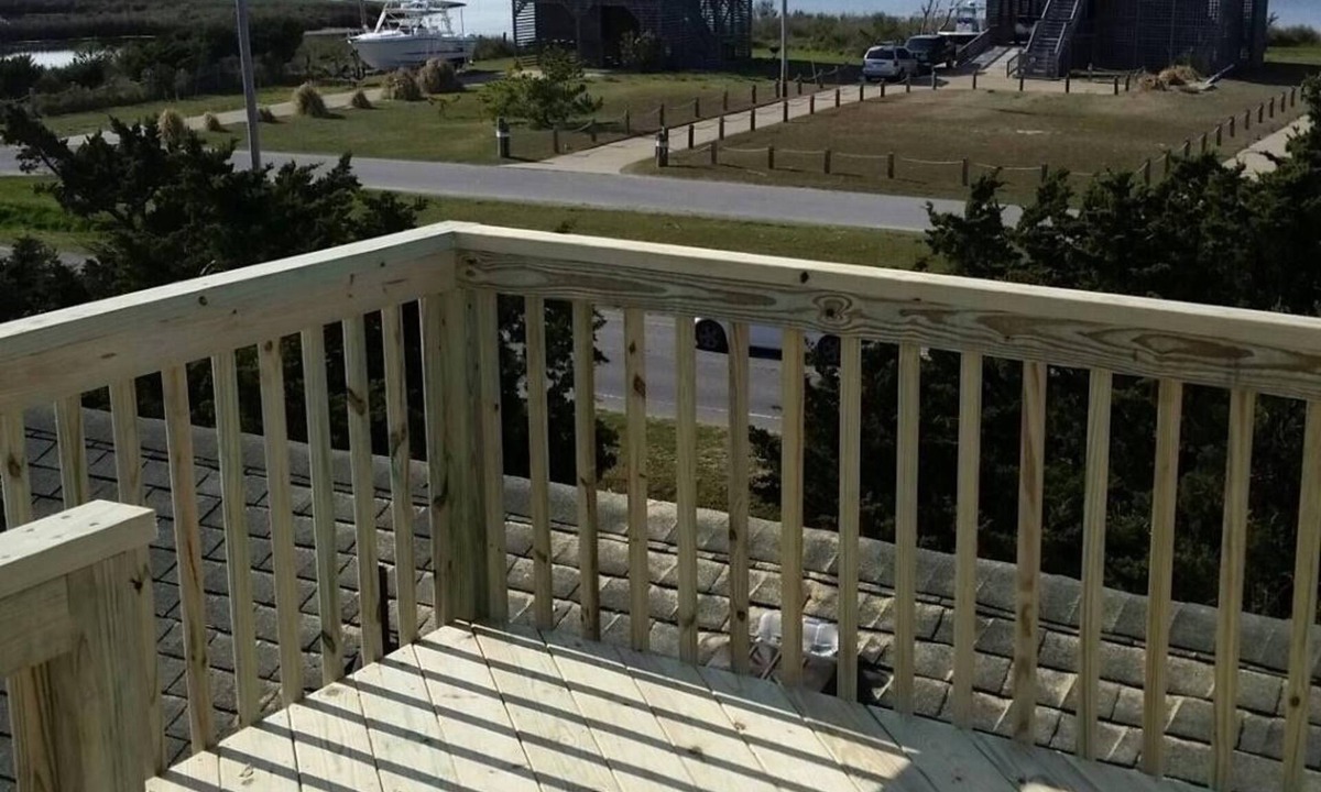 Frisco House | OBX Fin&Tonic 3BR 2BA House, Sound & Ocean Views, 8 max.