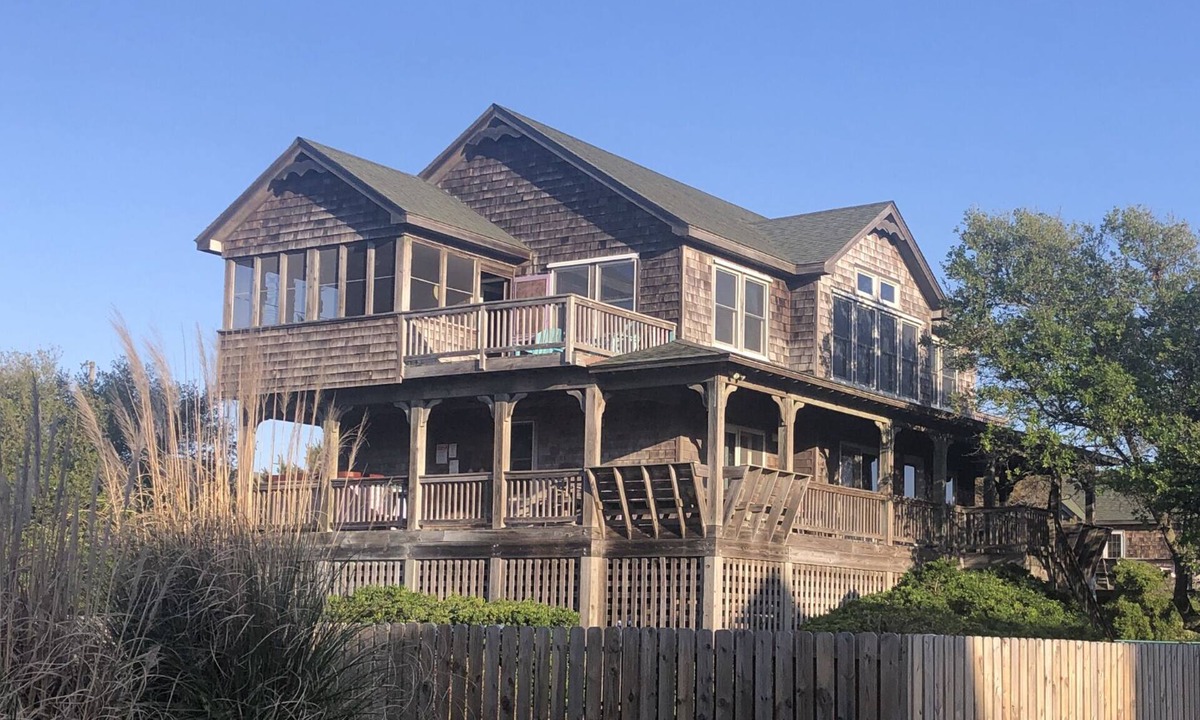 Nags Head House | Ocean Side-Heated Pool-Walk to Beach-Bars-Shops-Parks-LG Fenced Yard-HotTub-Pets