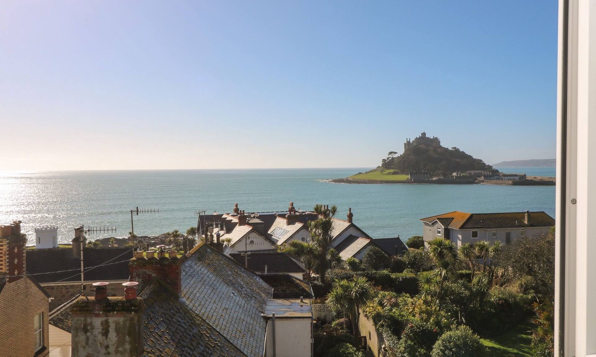 Marazion House | Ocean View