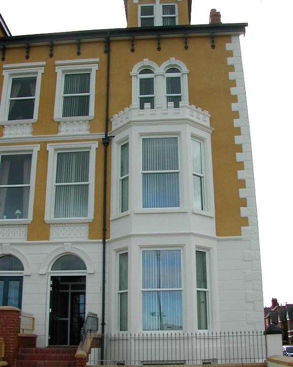 Rhyl Apartment | Ocean View