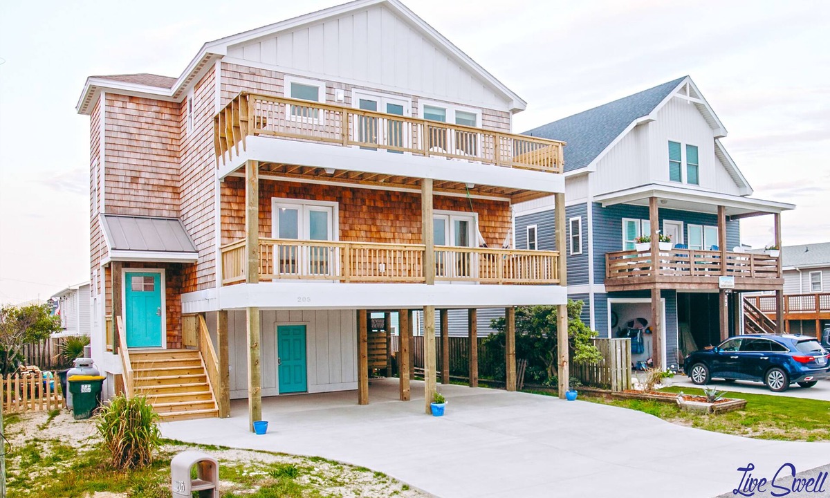 Colington House | Ocean Views, New Custom Home, Direct Beach Access, CLEAN, Near Pier, + EZ Cart