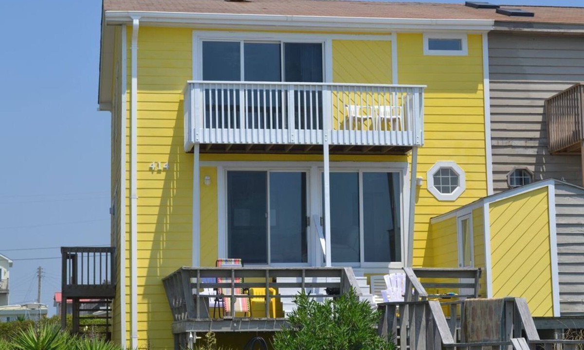 Atlantic Beach Condo | Oceanfront, beachfront, sleeps 8, surf fishing, near pier, Small pets with fee.