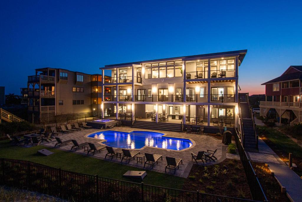Duck House | OCEANFRONT, Ocean Views, ELEV, Private Pool, Poolside Bar, DB4, True at First Light
