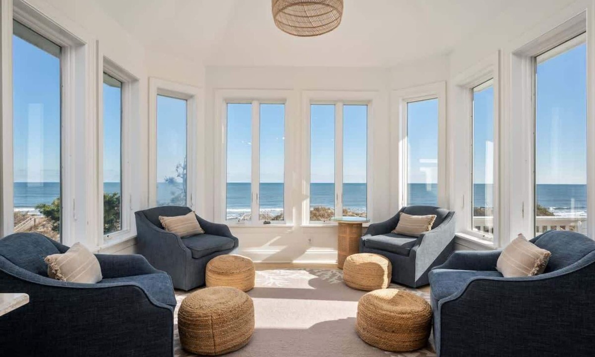 Corolla House | Oceanfront | Pool & Hot Tub | Game Room