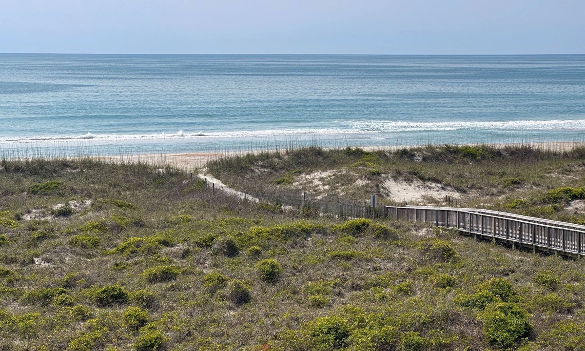 Wrightsville Beach Condo | Oceanfront Spectacular Top FLR 3BDR/3BR Wrightsville Dunes Condo Sleeps 6 adults