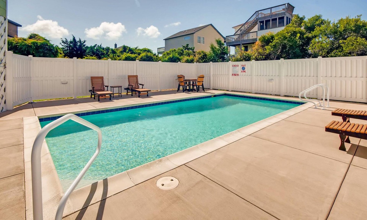 Rodanthe House | Oceanview Dog Friendly w/Private Pool, Hot Tub, Game Room, Free Pier Passes