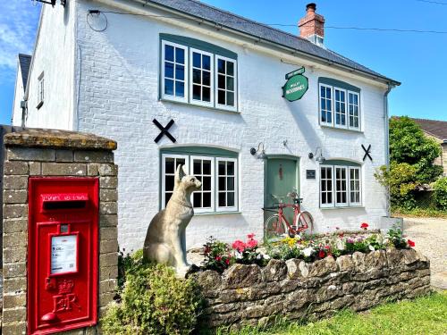 Middlemarsh House | Old Post Office