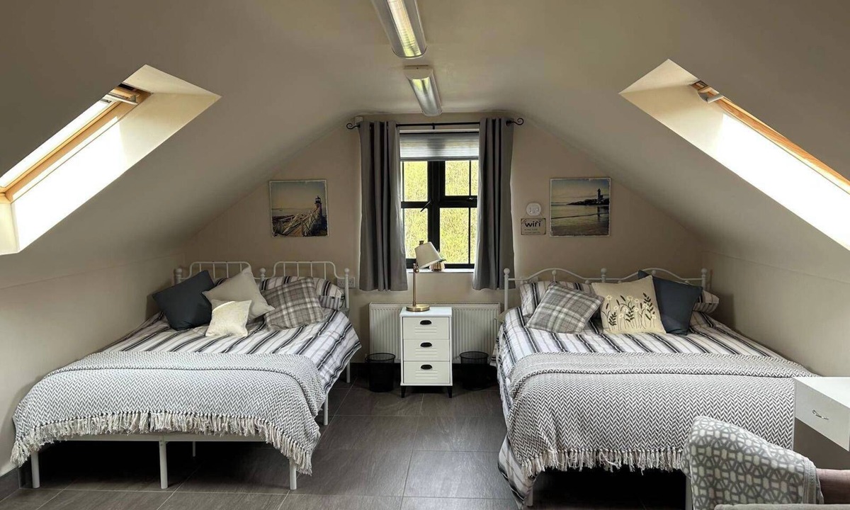 Gortaclare Apartment | Omagh Studio b&b with Continental Breakfast Inc