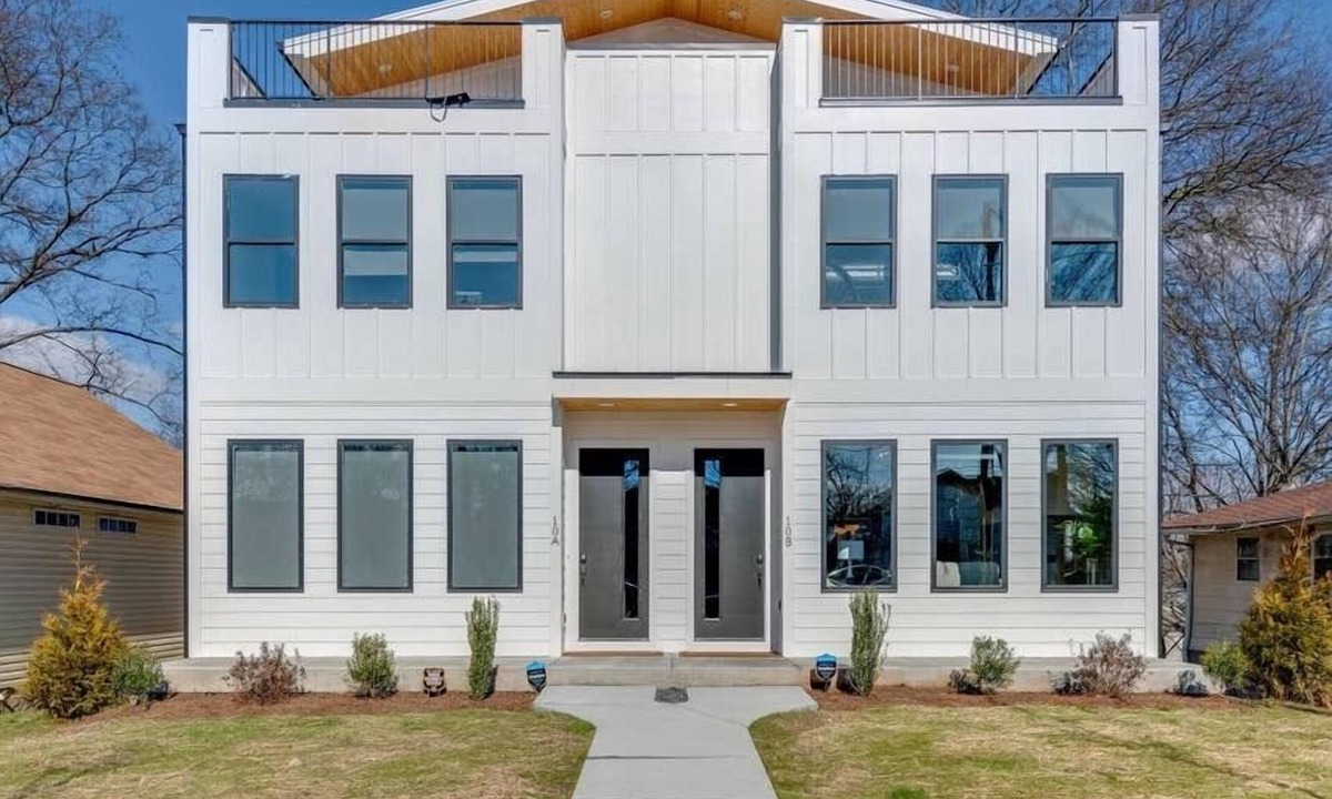 Nashville House | One Mile to Broadway/2 Rooftop Decks/9 Beds
