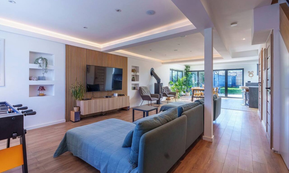 Totton House | Open Mind Property - Escape to the New Forest Edge