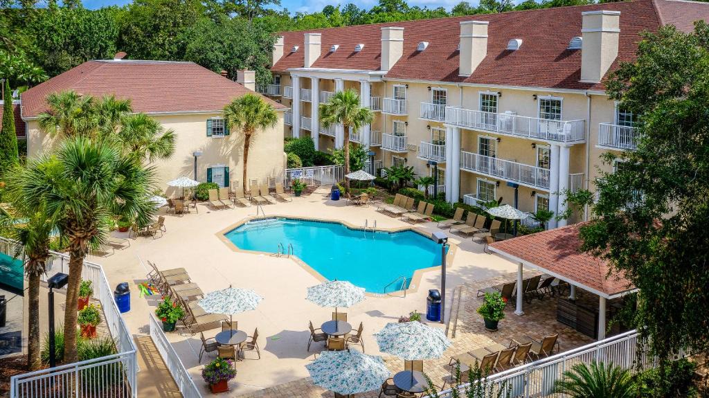 Hilton Head Hotel | Palmera Inn and Suites