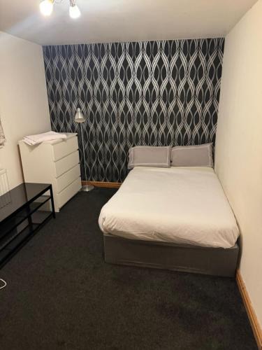 Leeds House | Peace House