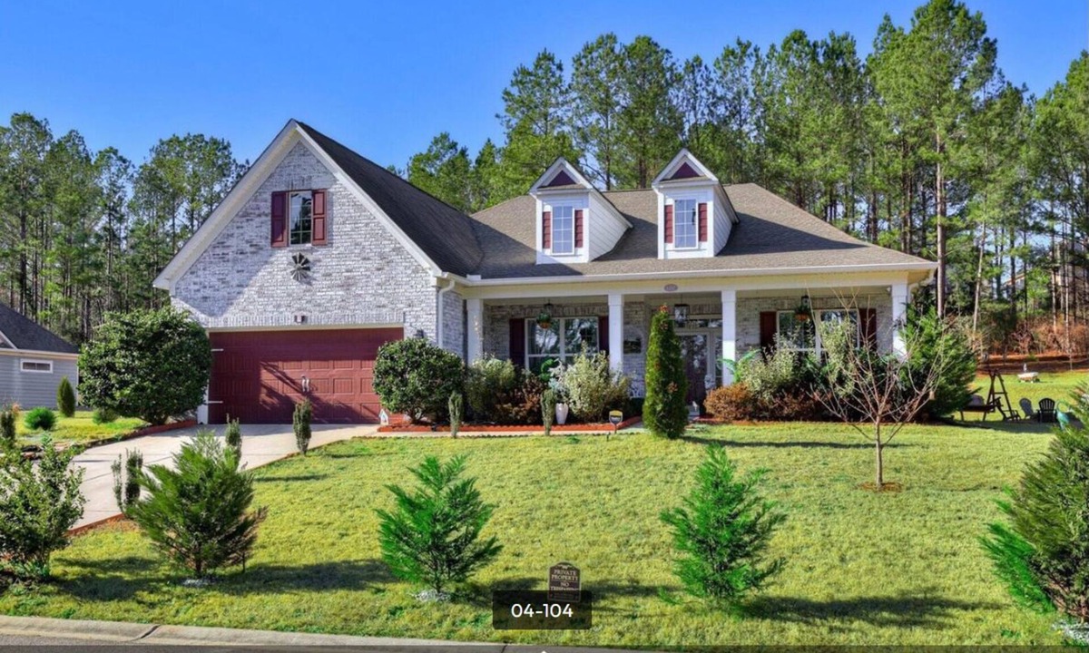 Aiken House | Peaceful 4-bedroom Home for Masters Weekend