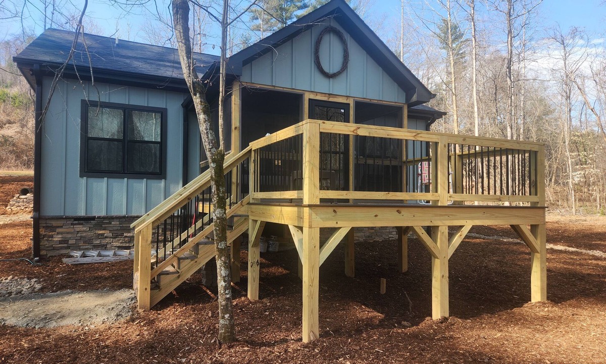 Marion House | Peacefull River Home