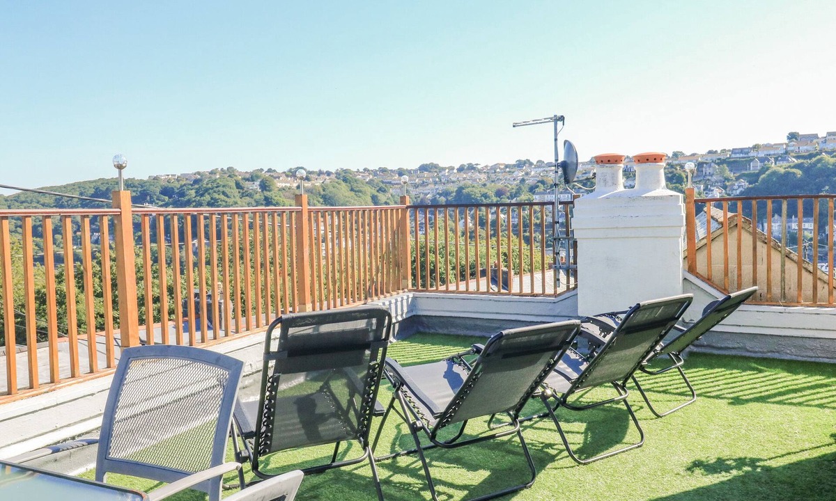West Looe Cottage | PENMAR, pet friendly, with a garden in Looe